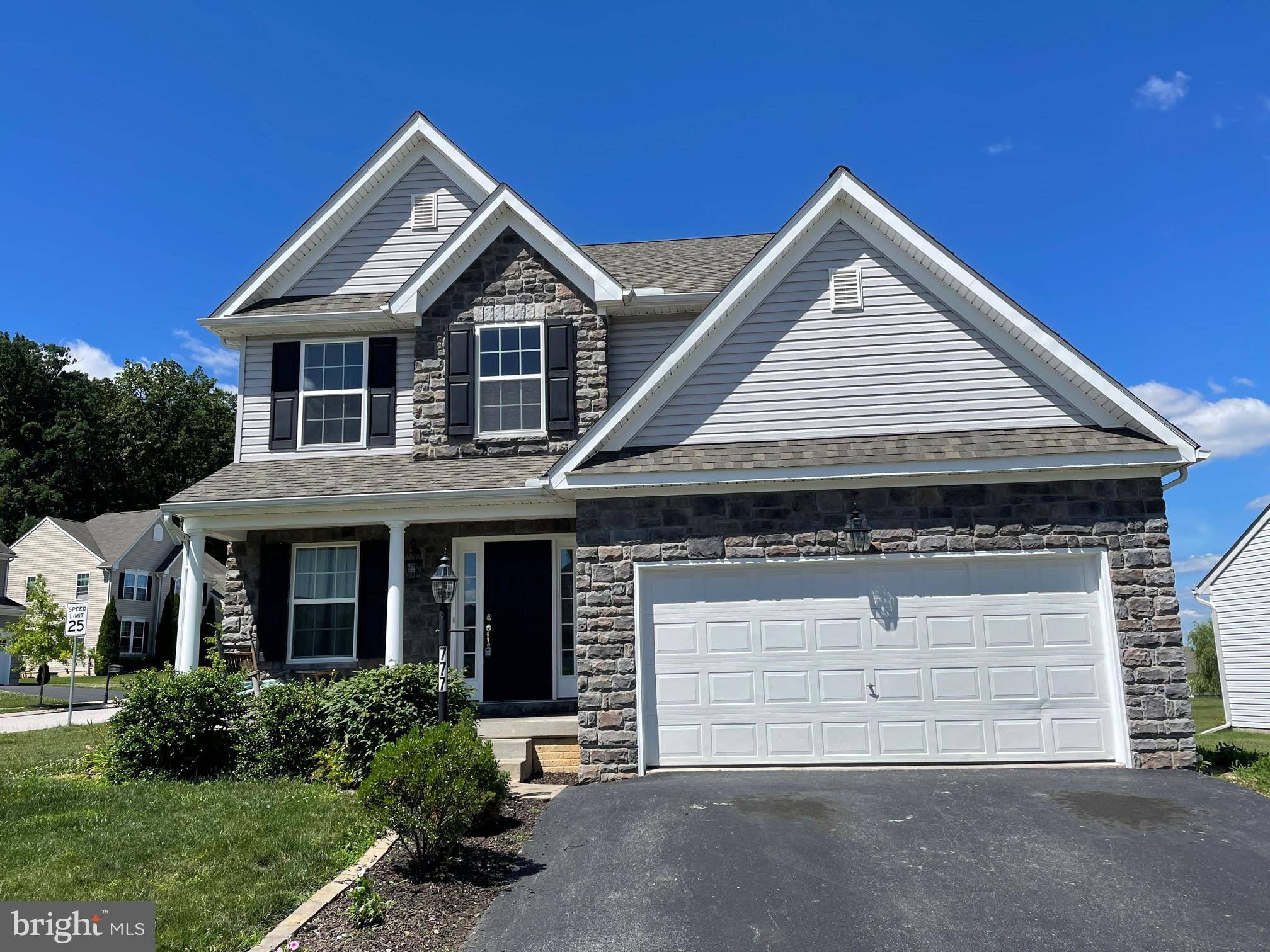 Seven Valleys, PA 17360,777 COUGAR POINTE CIR