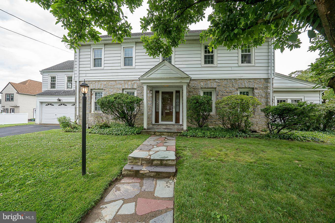 Drexel Hill, PA 19026,939 LINDALE AVE