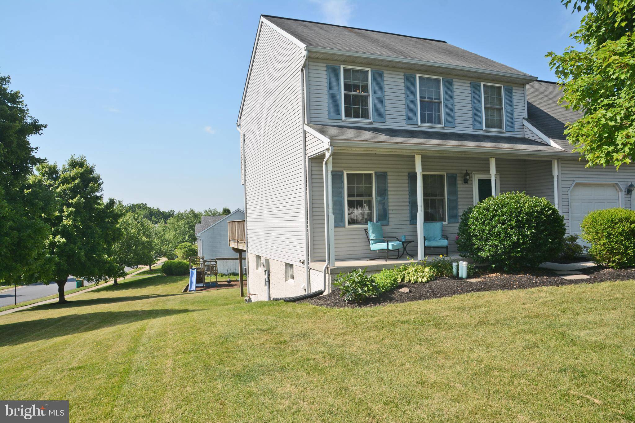 Manheim, PA 17545,644 GOLDFINCH LN