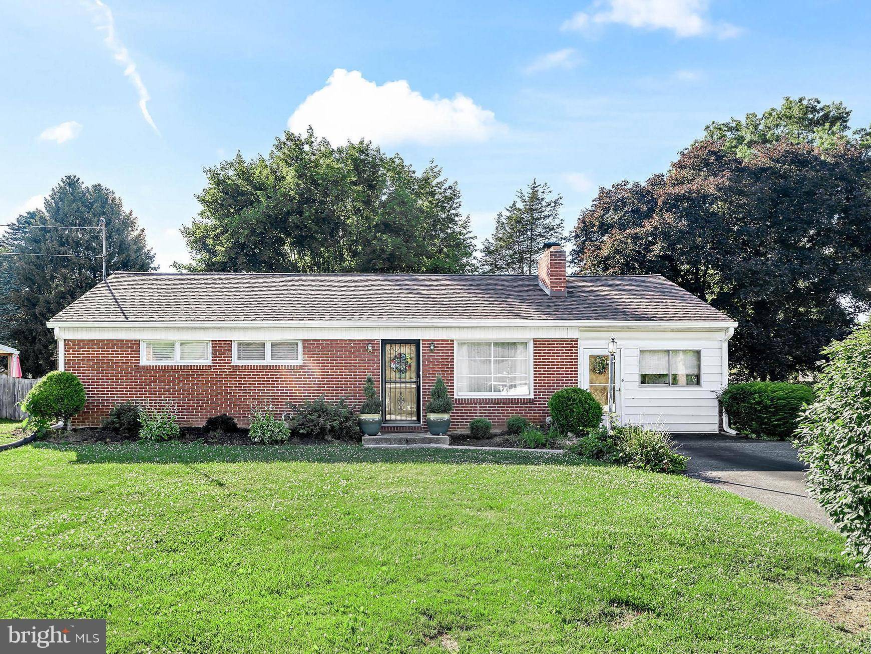 York, PA 17408,2007 PINEVIEW DR