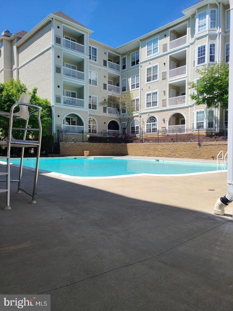 Alexandria, VA 22311,4551 STRUTFIELD LN #4222