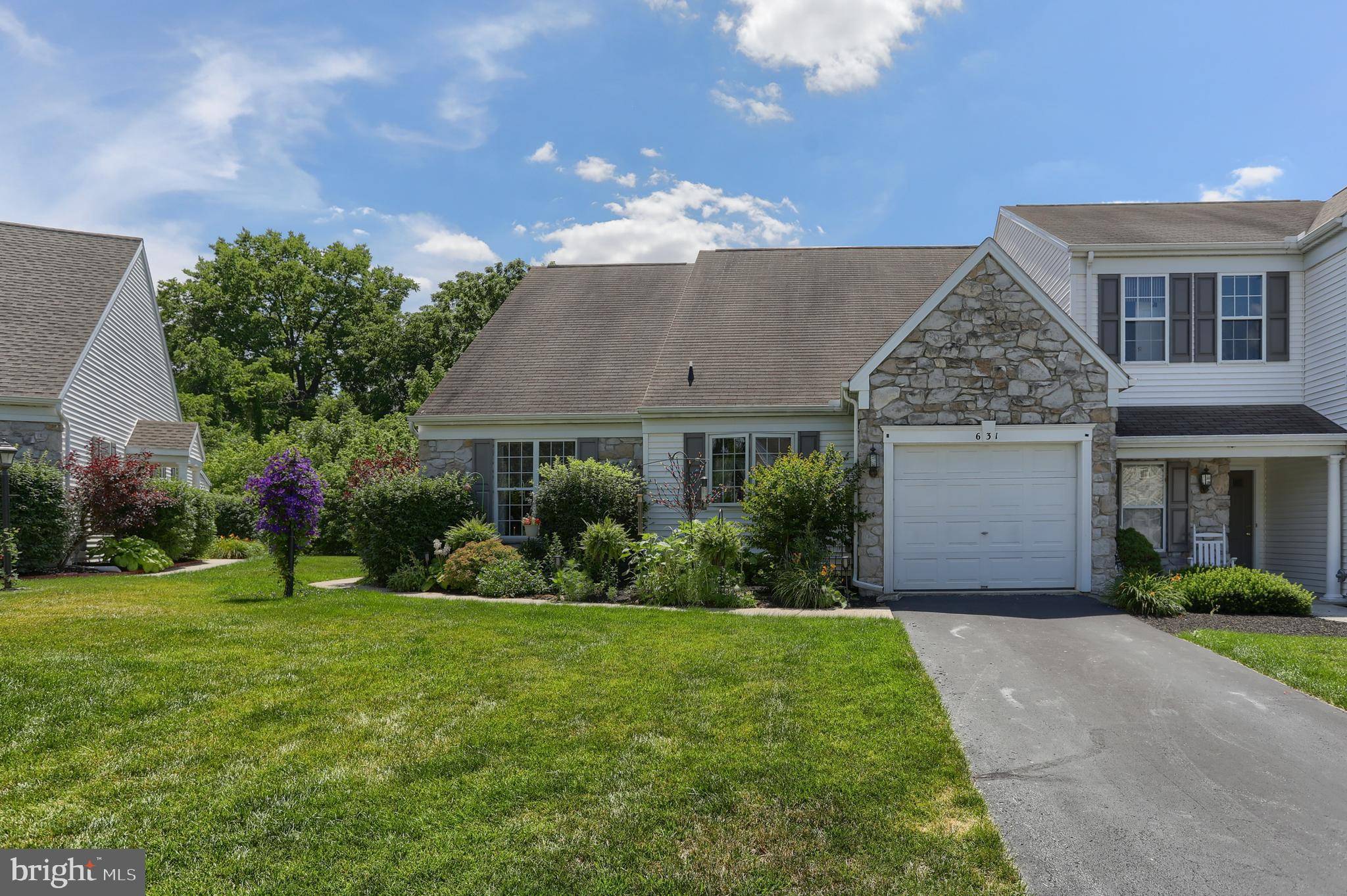 Hummelstown, PA 17036,631 SPRINGHOUSE LN