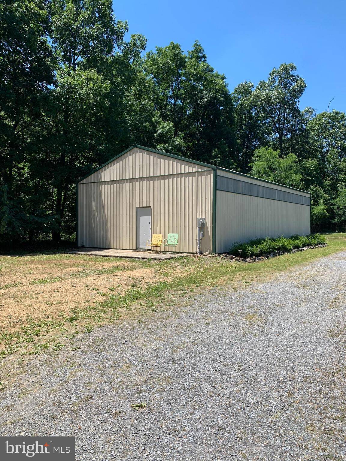 Berkeley Springs, WV 25411,8 MID MOUNTAIN LN