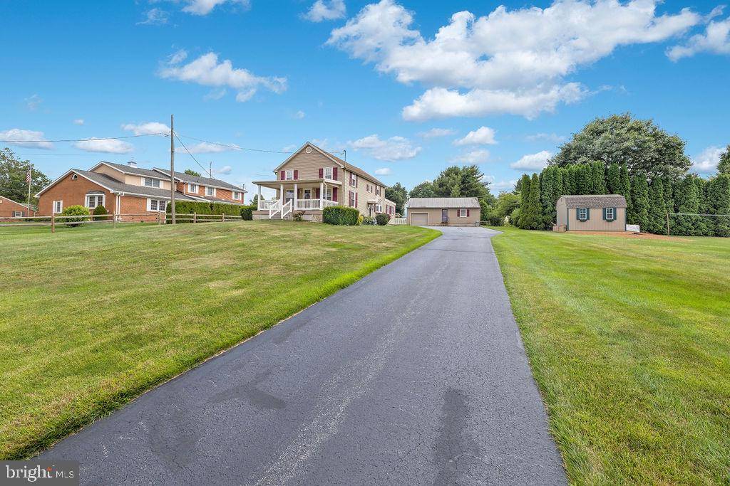 Hanover, PA 17331,360 CLOVER LN