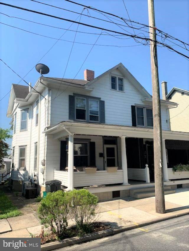 Lititz, PA 17543,50 FRONT ST