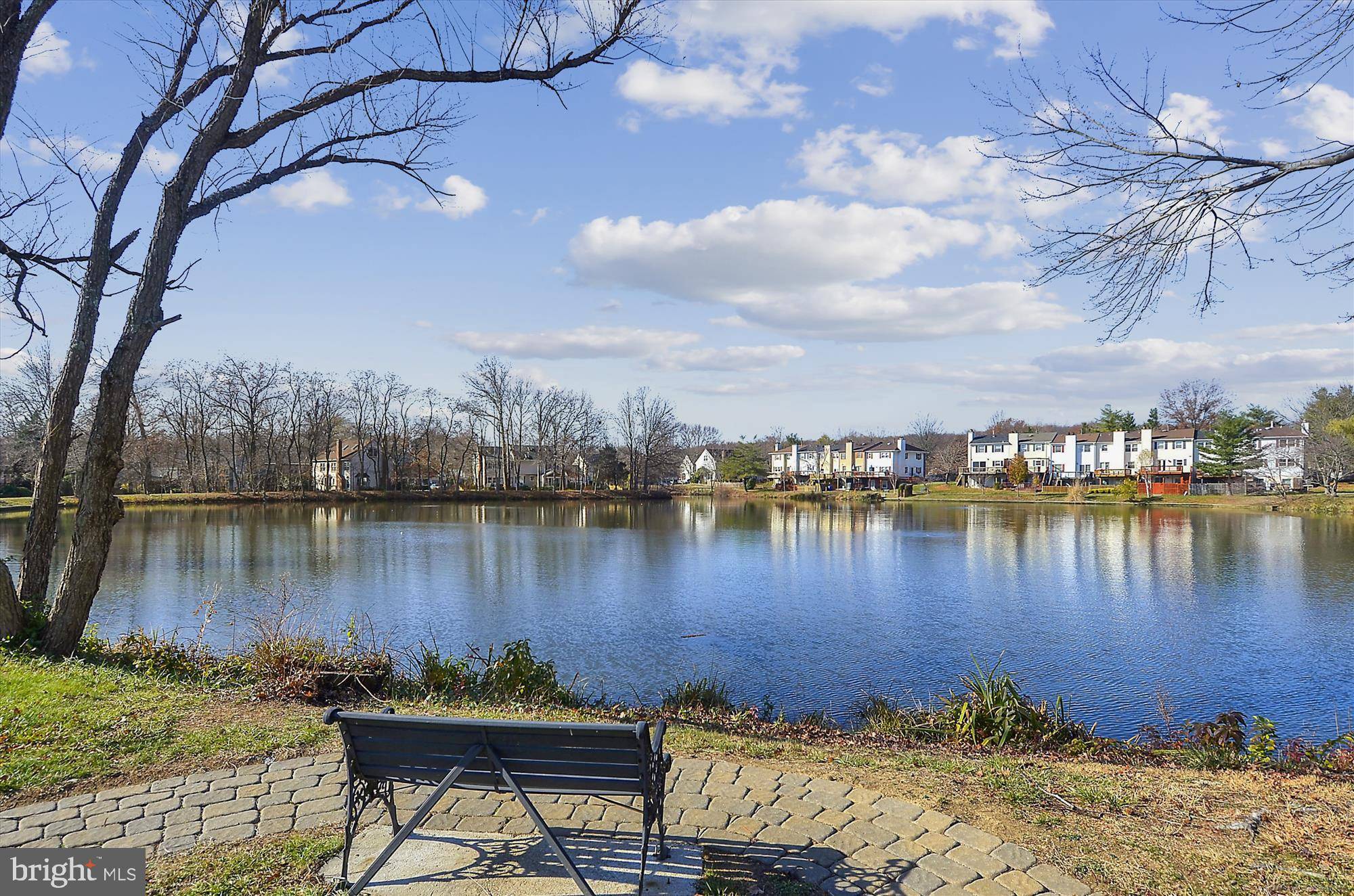 Alexandria, VA 22315,7127 LAKE COVE DR