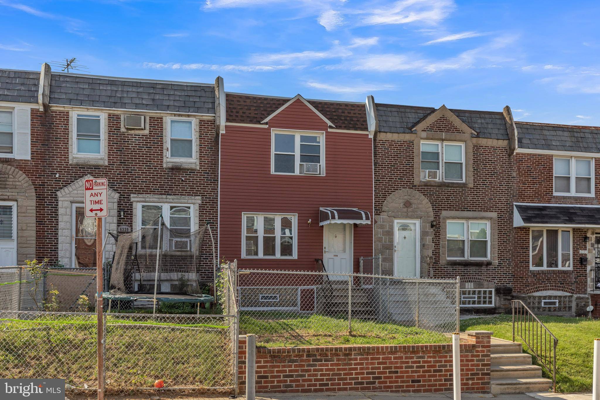 Philadelphia, PA 19135,6337 GLENLOCH ST