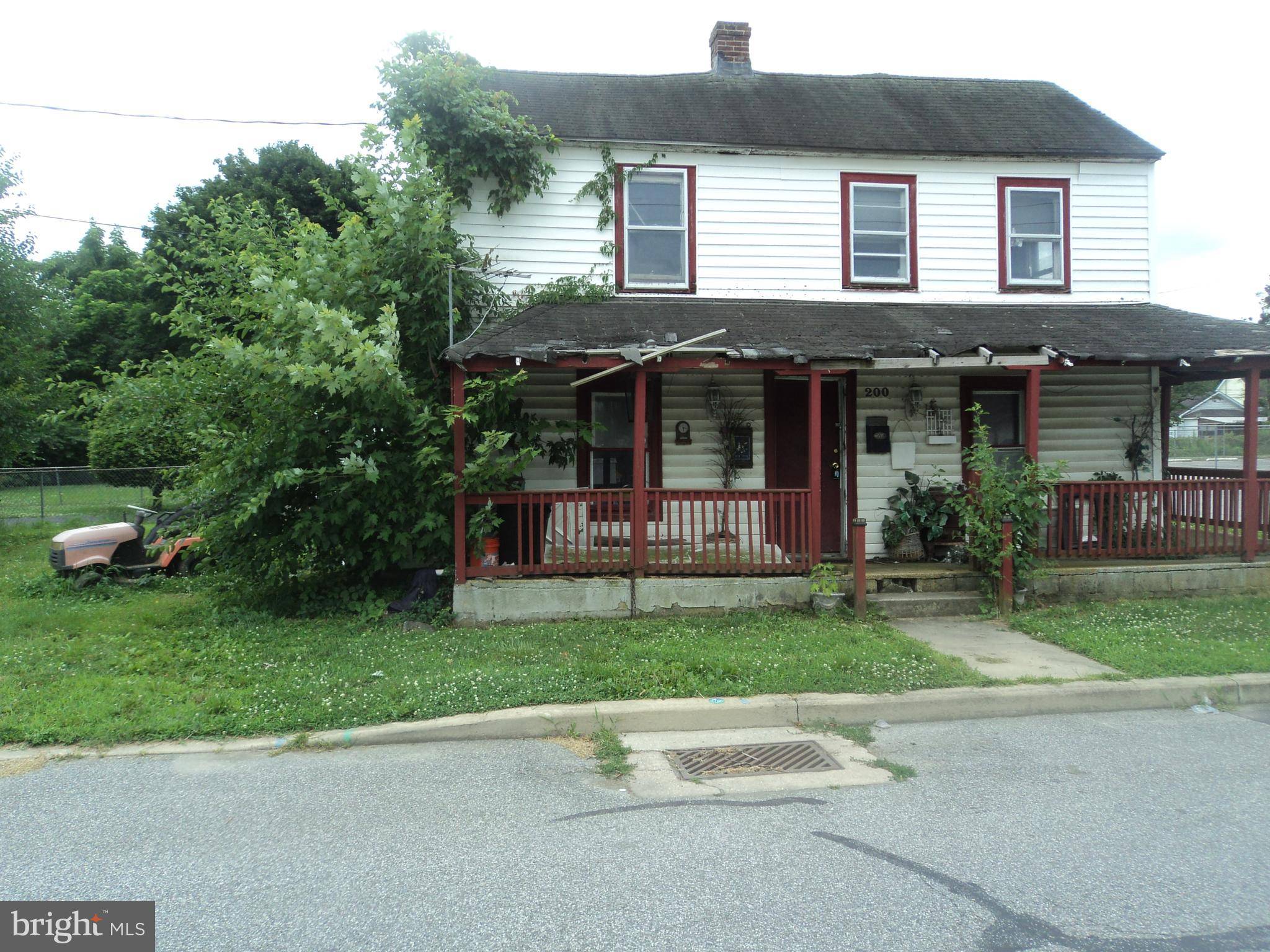 Middletown, DE 19709,200 E LAKE ST