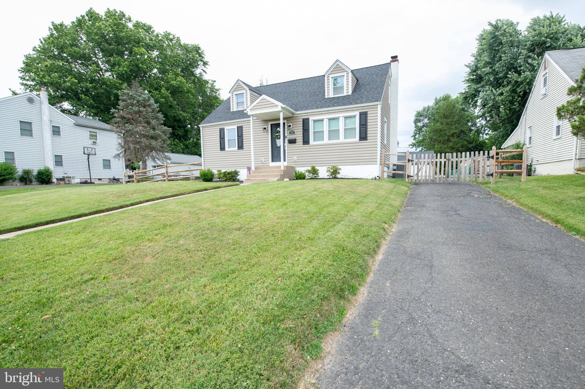 Hatboro, PA 19040,38 NORWYN RD