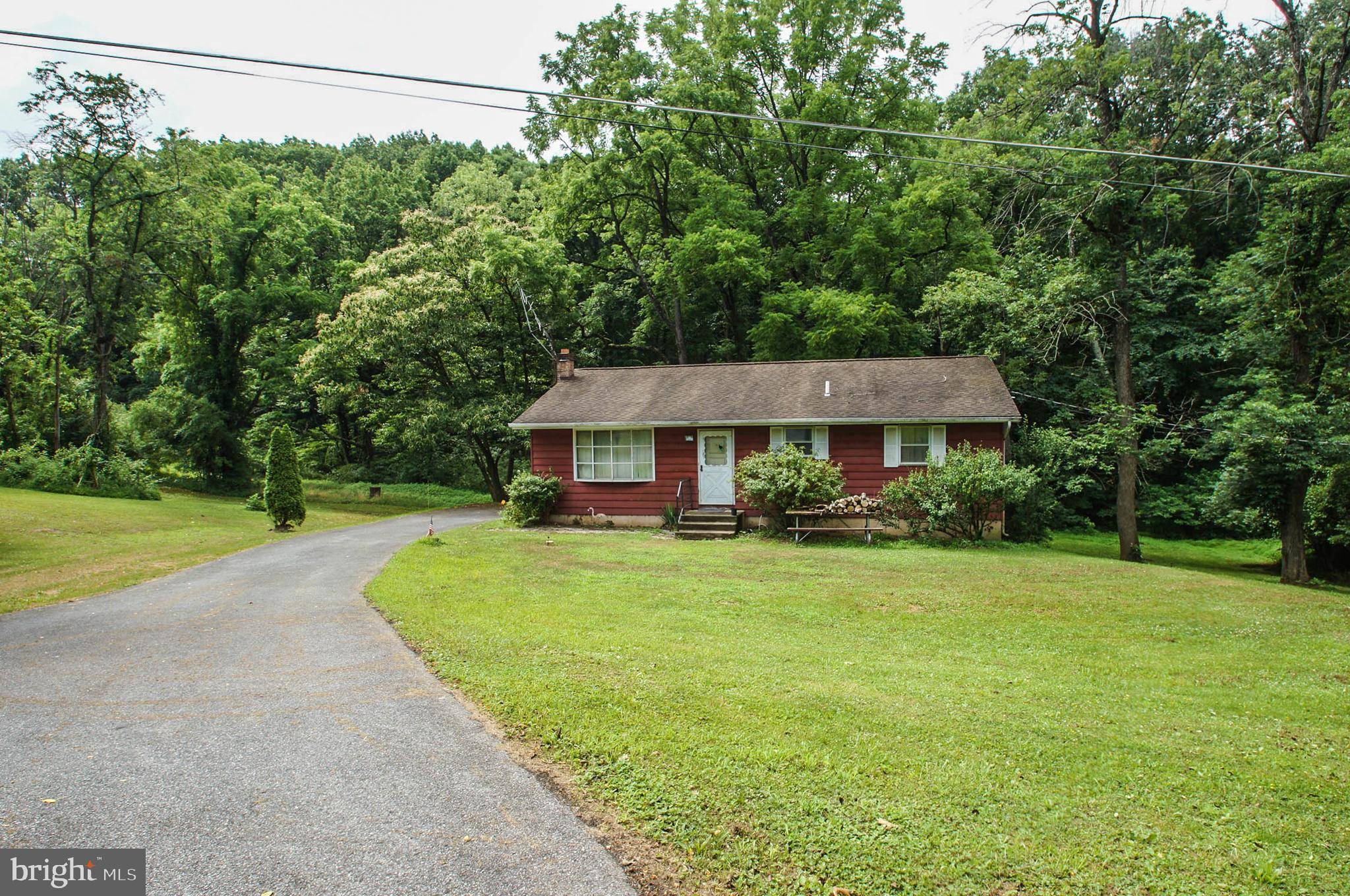 Leesport, PA 19533,1074 STRAUSE LN