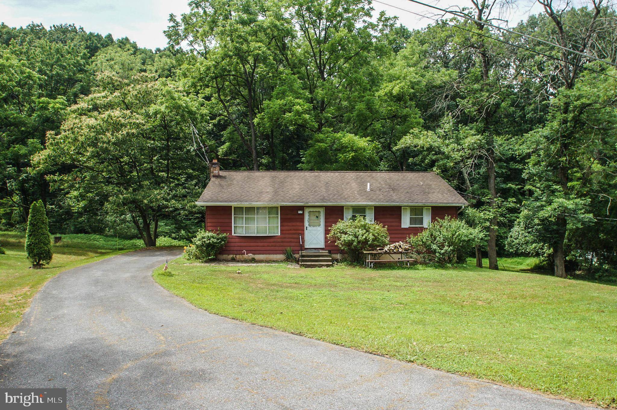 Leesport, PA 19533,1074 STRAUSE LN