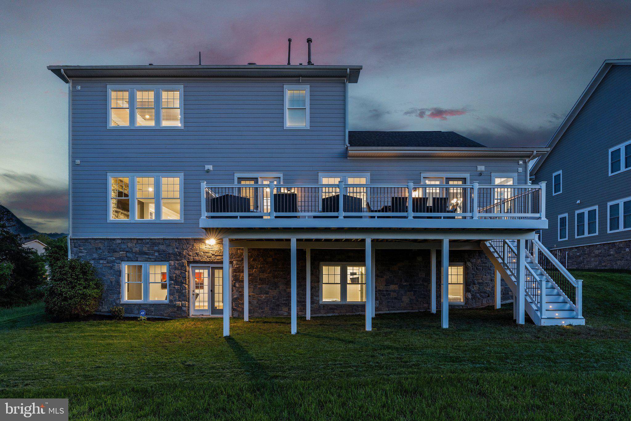 Ashburn, VA 20148,41600 WHITE YARROW CT