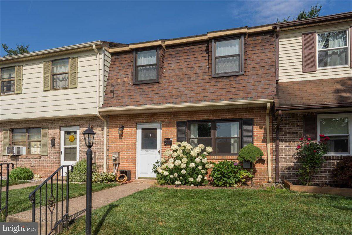 Royersford, PA 19468,54 ORCHARD CT