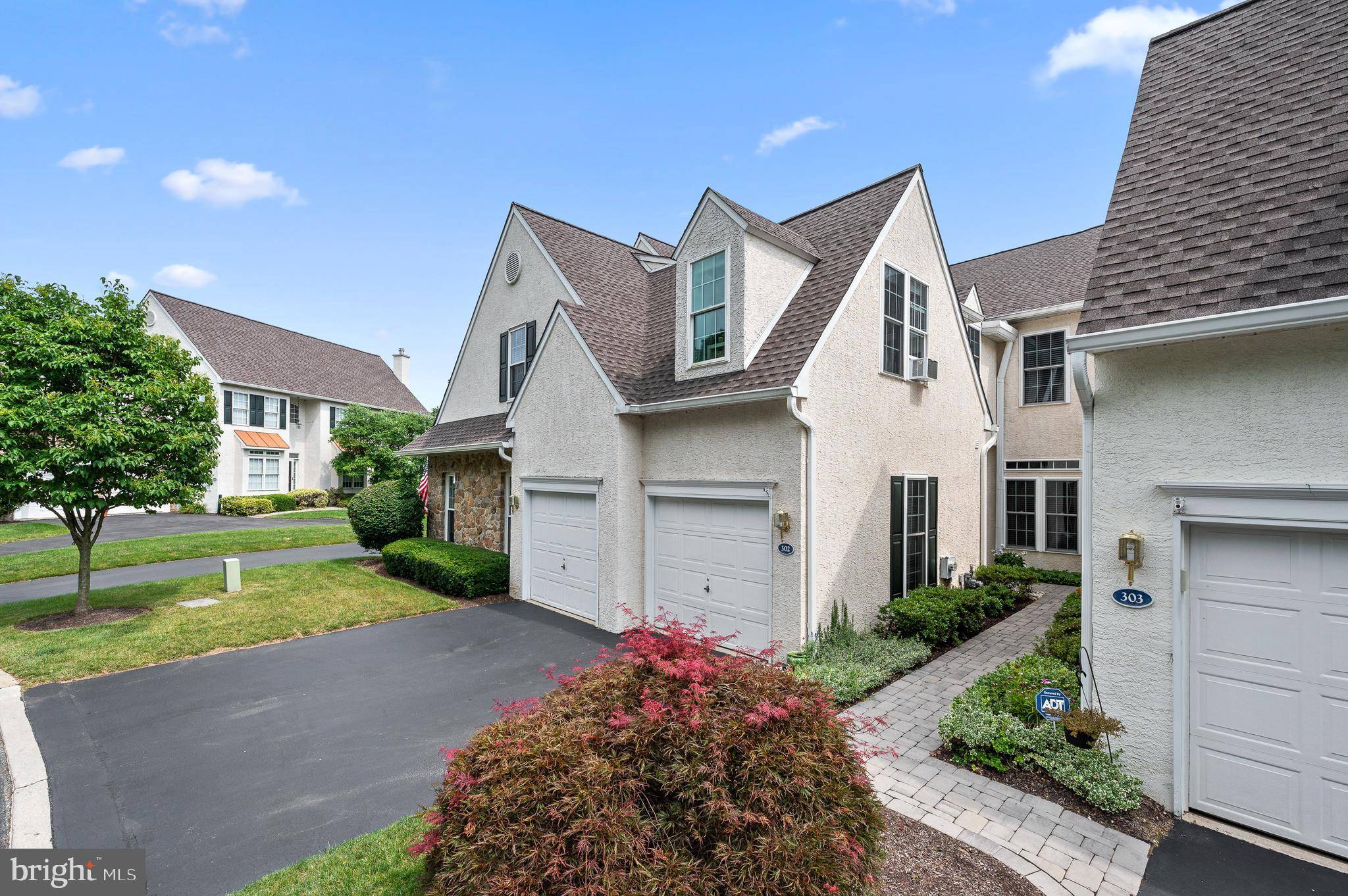 Newtown Square, PA 19073,302 WHISPERING BROOKE DR