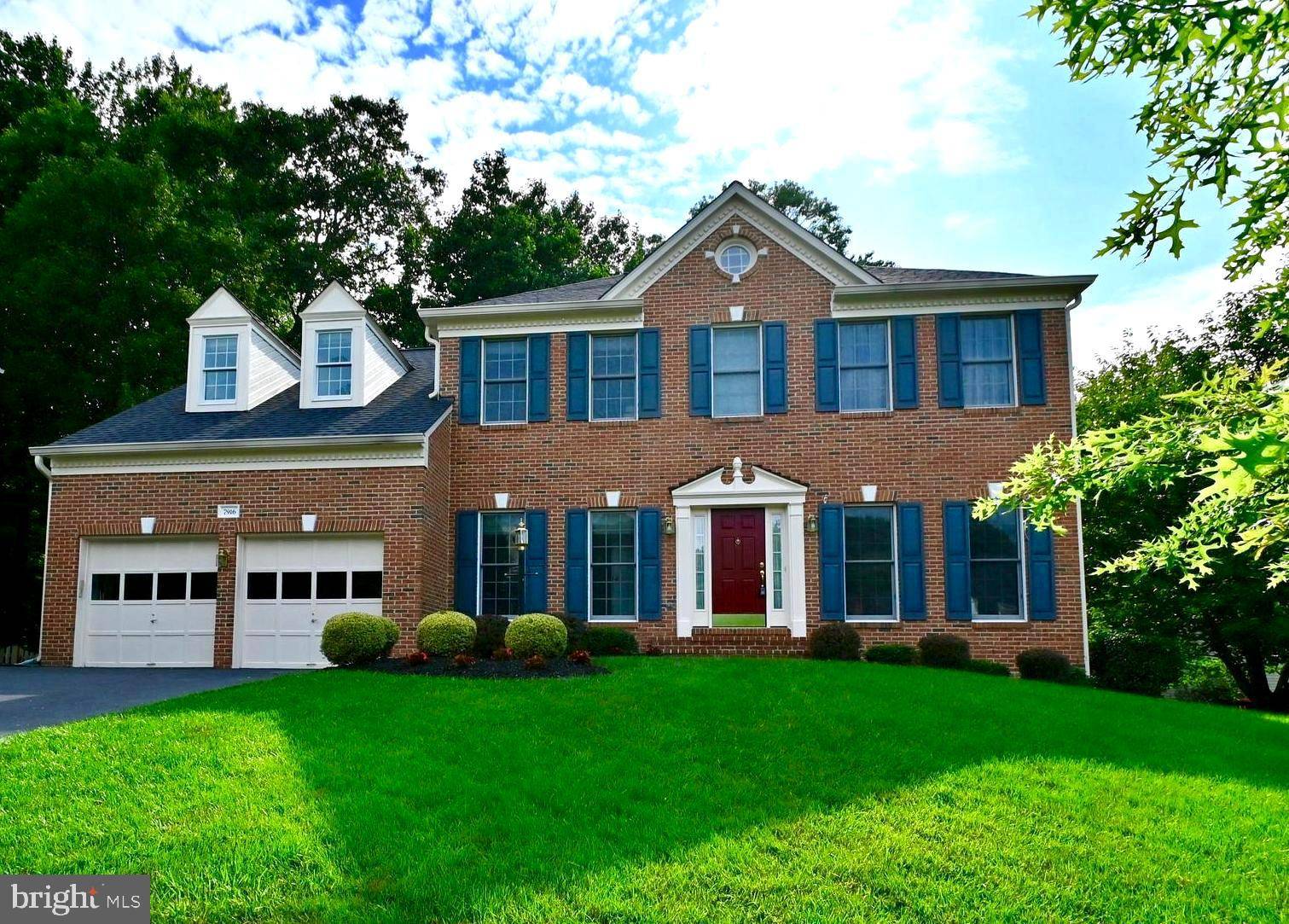 Fairfax Station, VA 22039,7916 HOLLINGTON PL