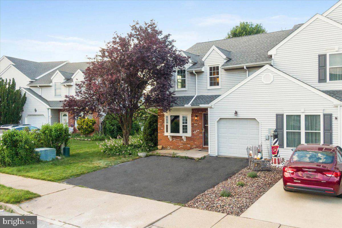 Macungie, PA 18062,315 VILLAGE WALK DR