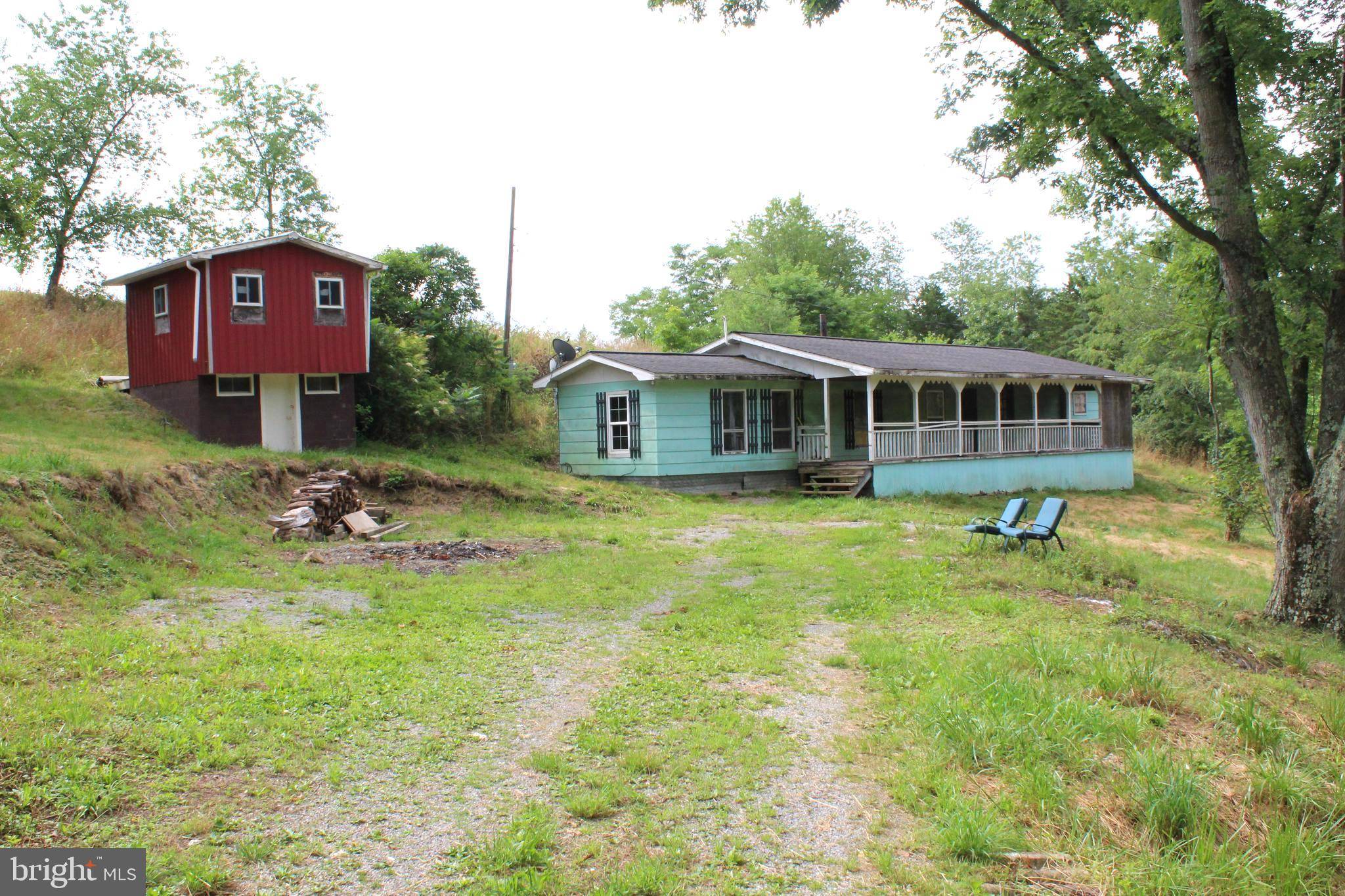 Mathias, WV 26812,145 RED BERRY RD