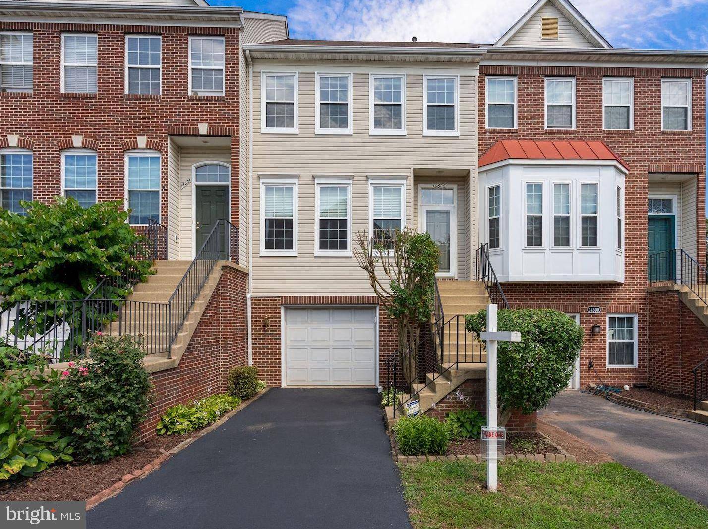 Centreville, VA 20120,14602 INDIAN SUMMER CT