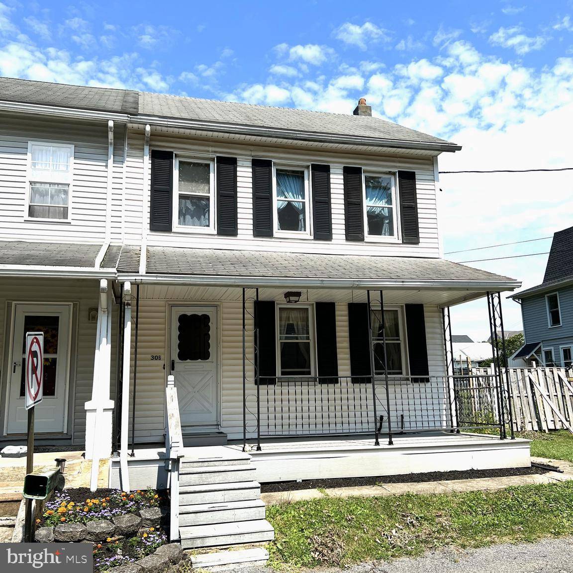 Mertztown, PA 19539,306 CLOVER ST