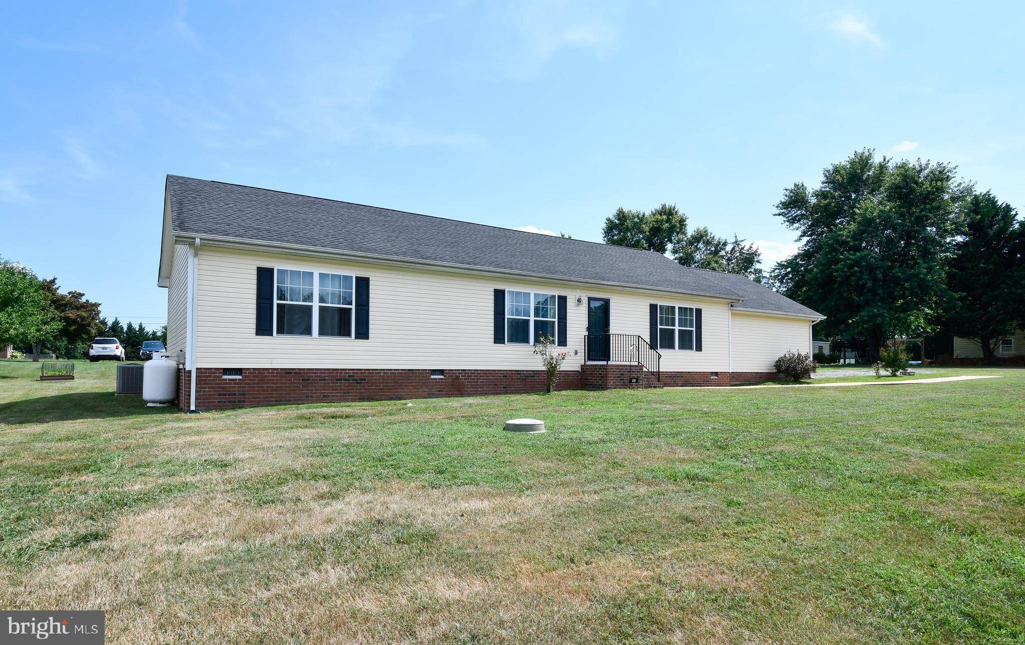 Bowling Green, VA 22427,118 GILL ST