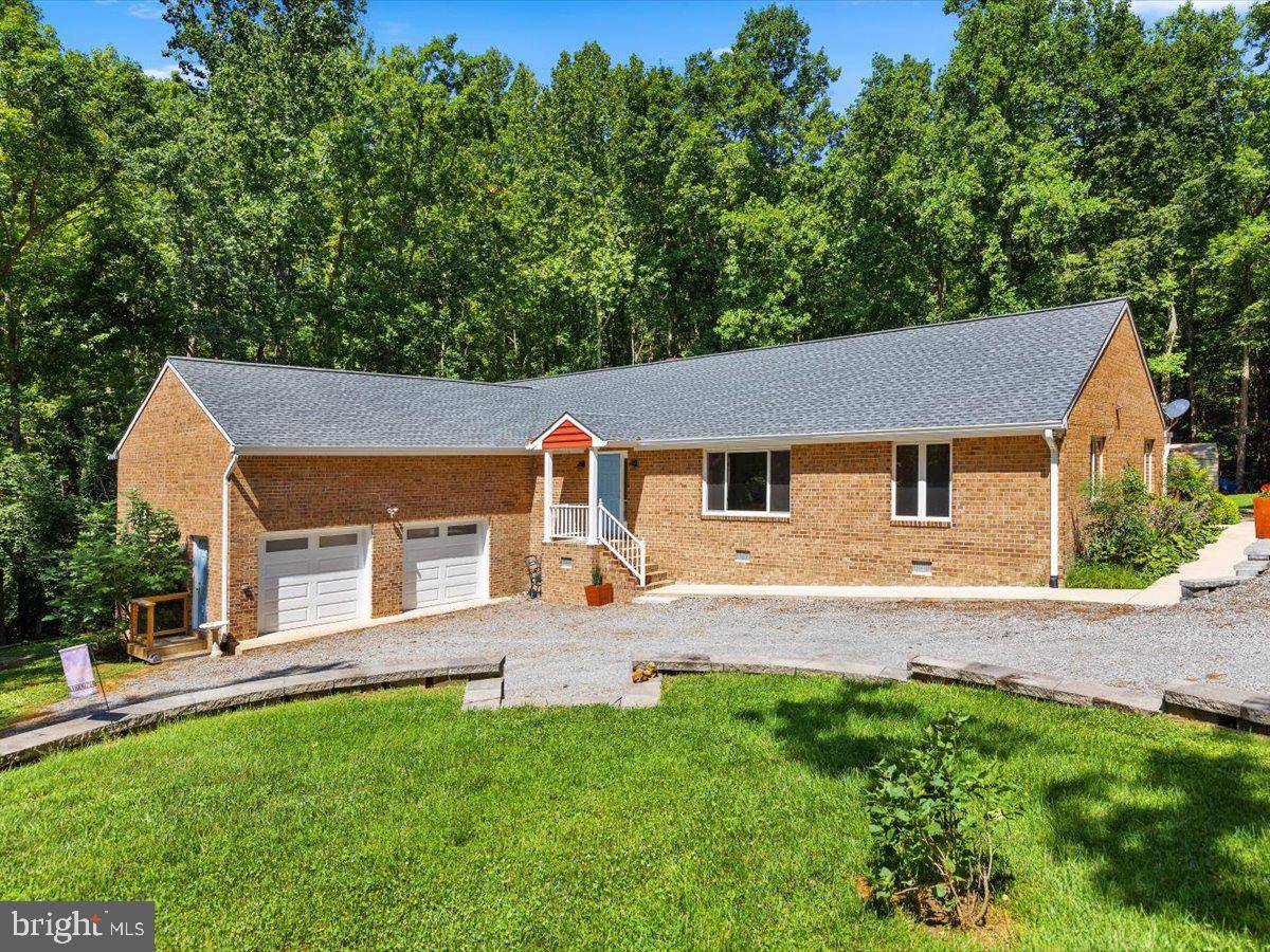 Mineral, VA 23117,4612 HADENSVILLE FARM LN