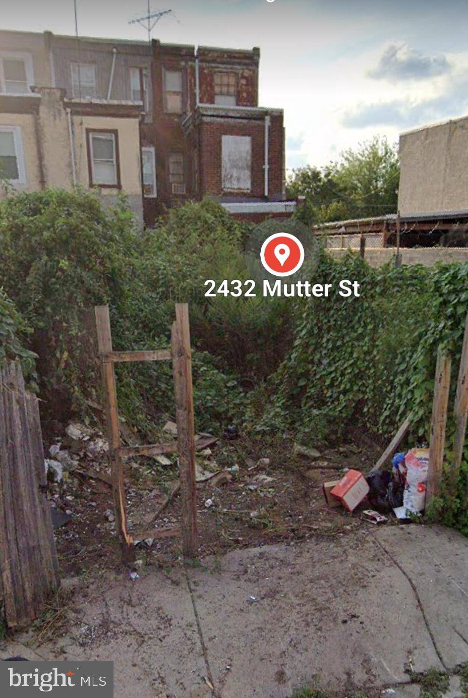 Philadelphia, PA 19133,2432 N MUTTER ST