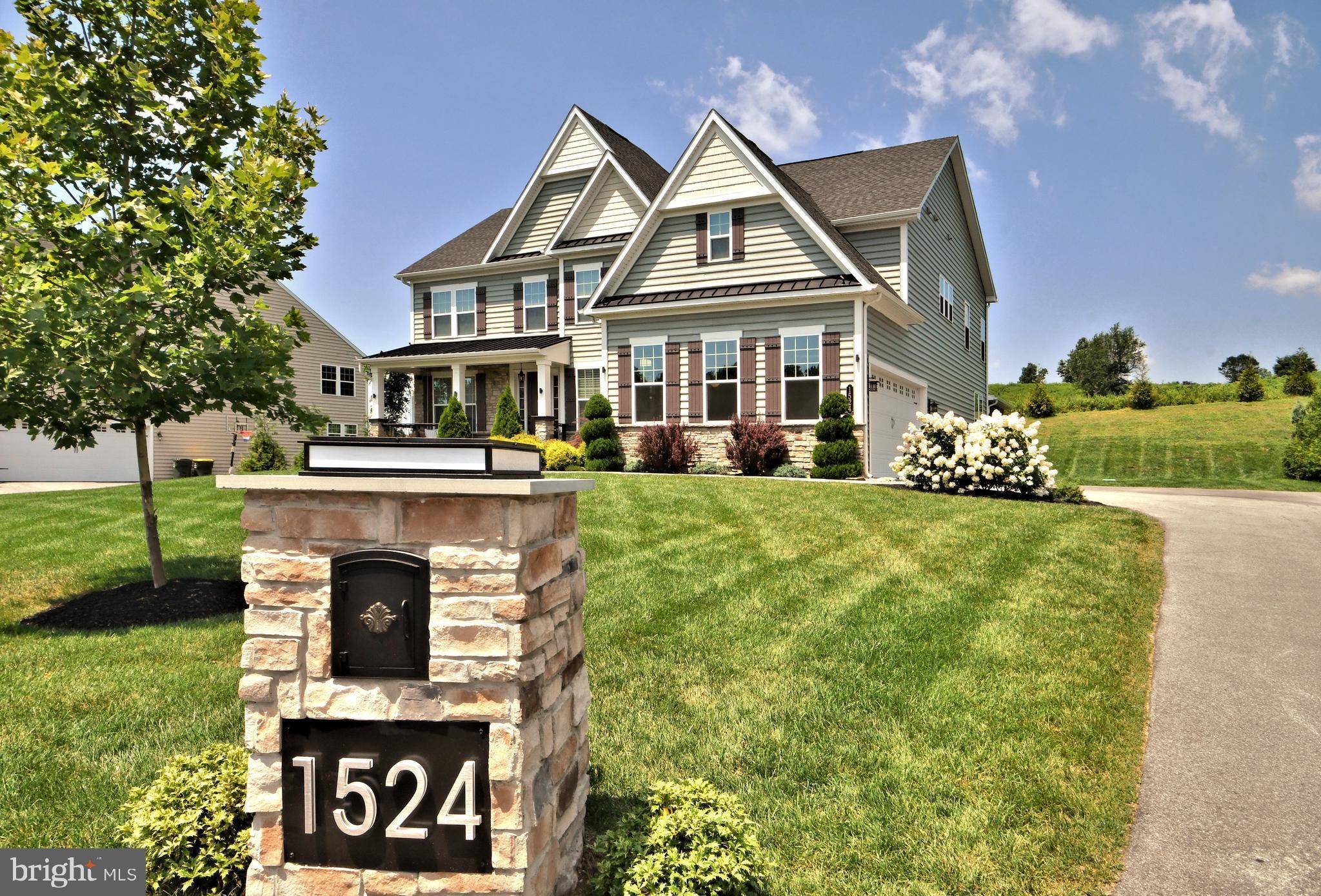 West Chester, PA 19380,1524 SILVERBARK LN