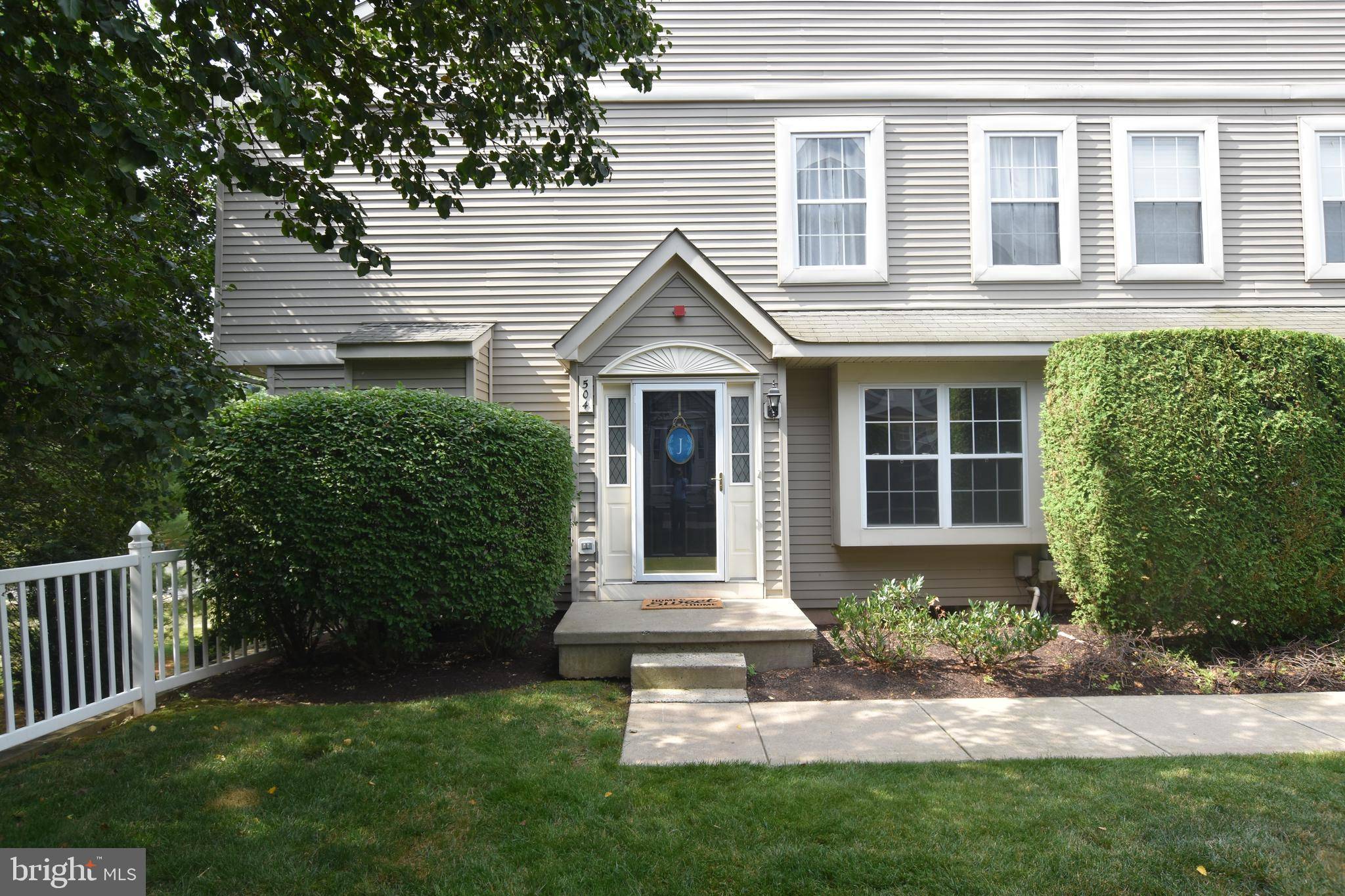 Phoenixville, PA 19460,504 BLACK WALNUT DR