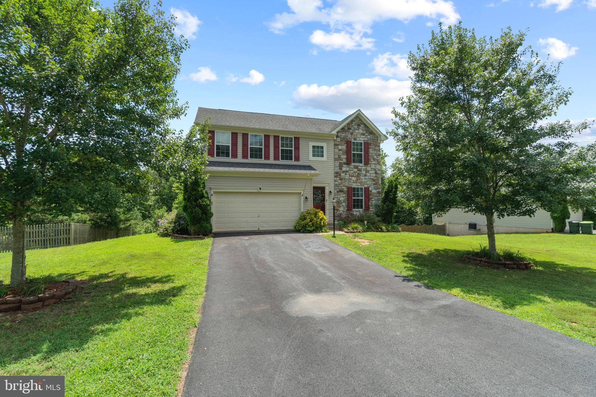 Palmyra, VA 22963,63 ROBINS CT