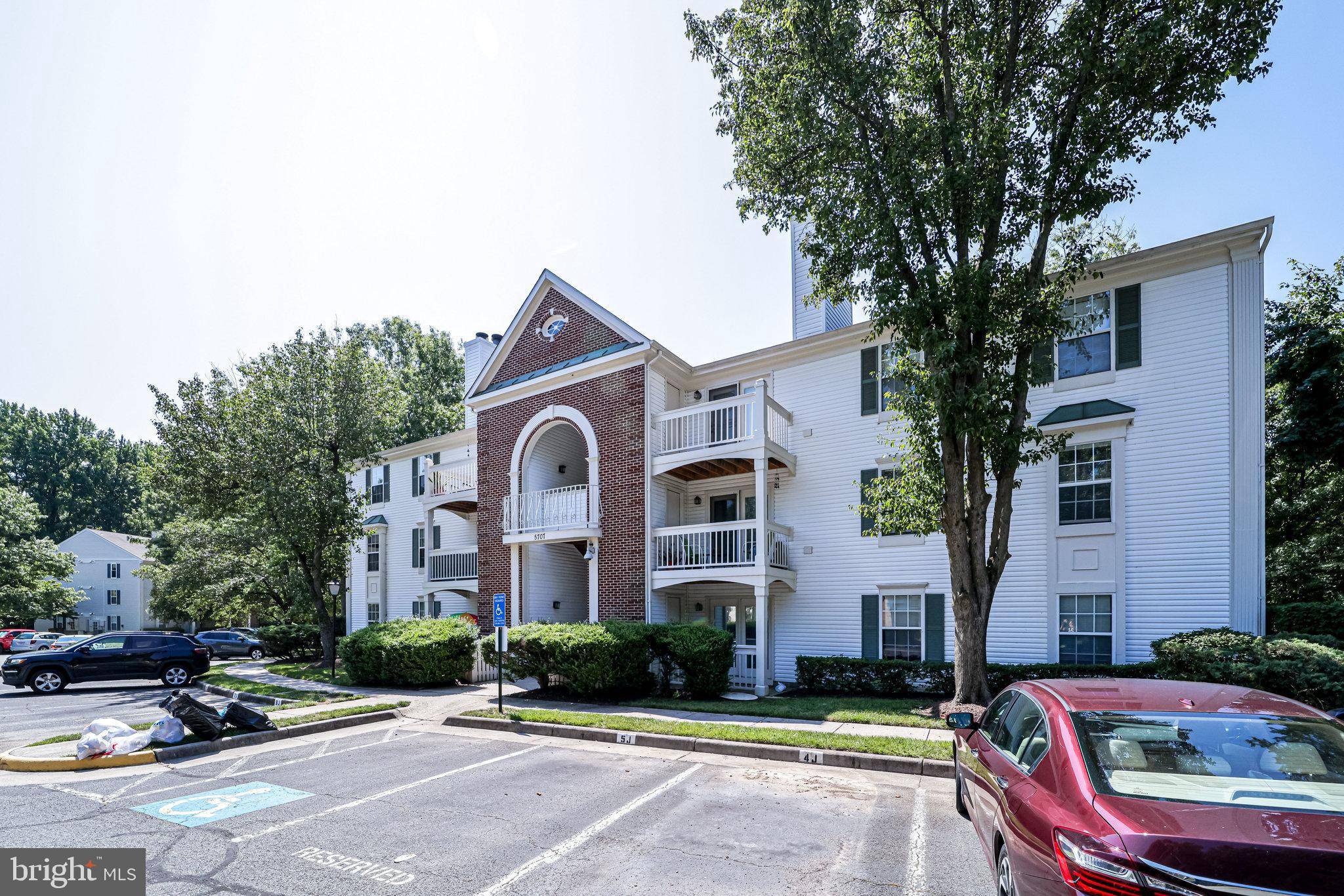 Alexandria, VA 22309,5707 OLDE MILL CT #109