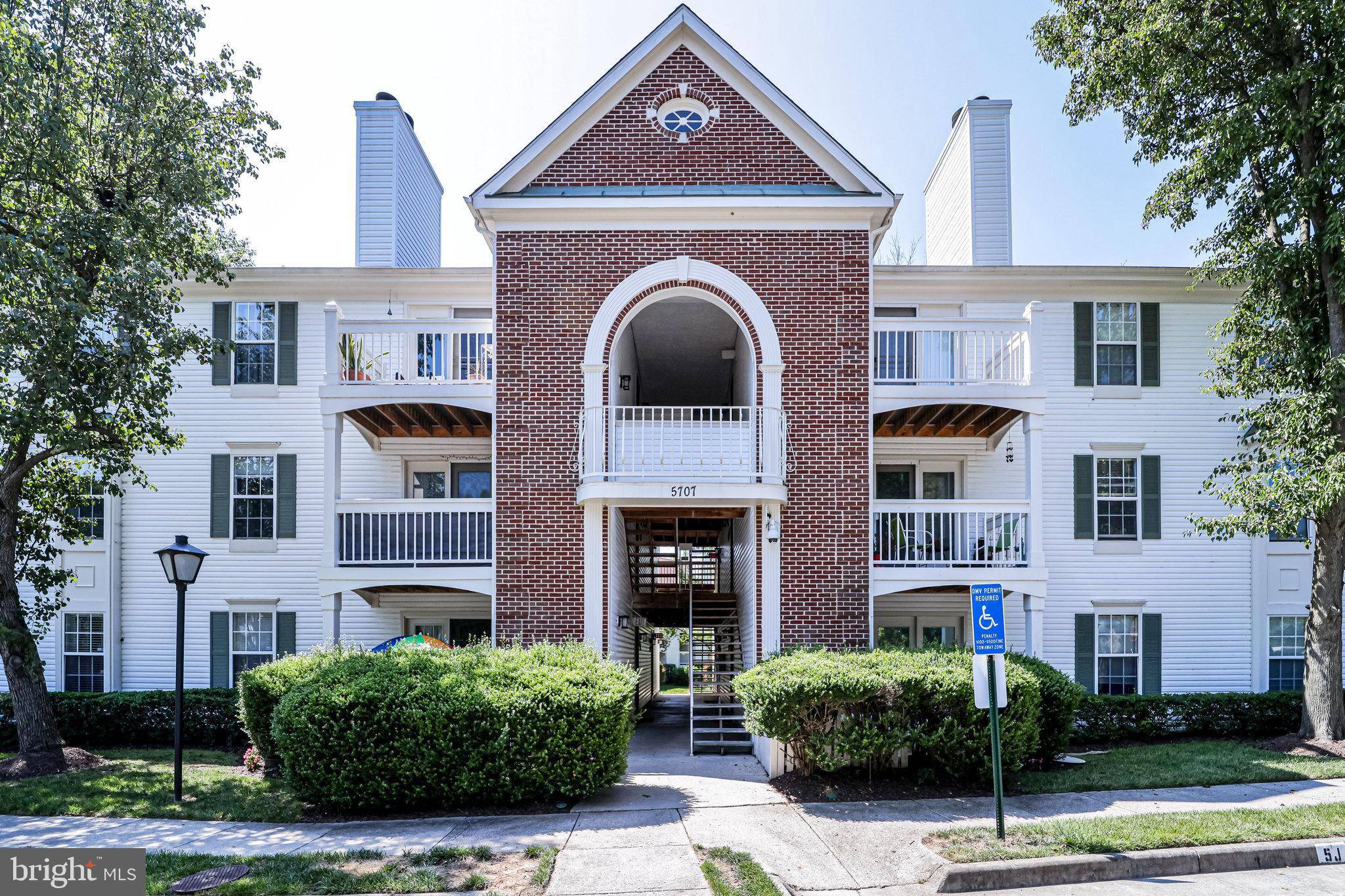 Alexandria, VA 22309,5707 OLDE MILL CT #109