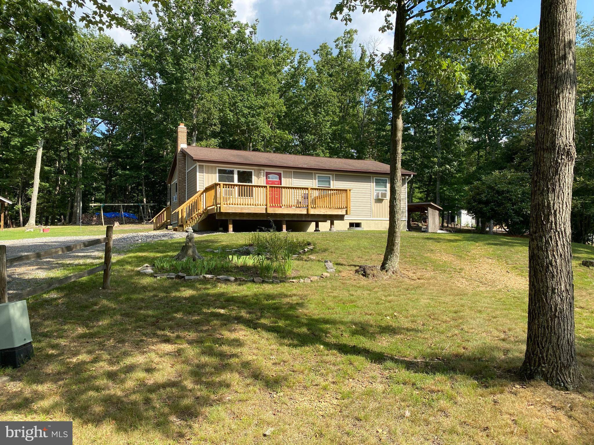 Berkeley Springs, WV 25411,230 SWALLOW PL