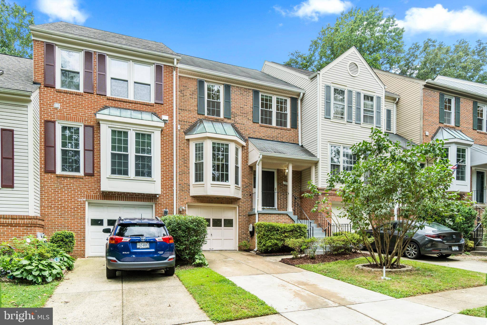 Springfield, VA 22153,7356 HIDDEN KNOLLS CT