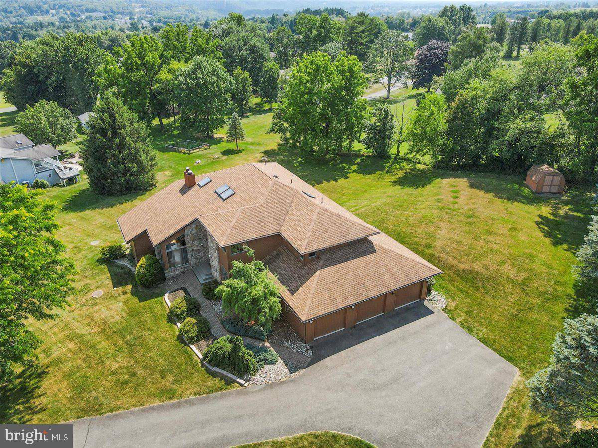 Lehighton, PA 18235,100 KNOLL DR