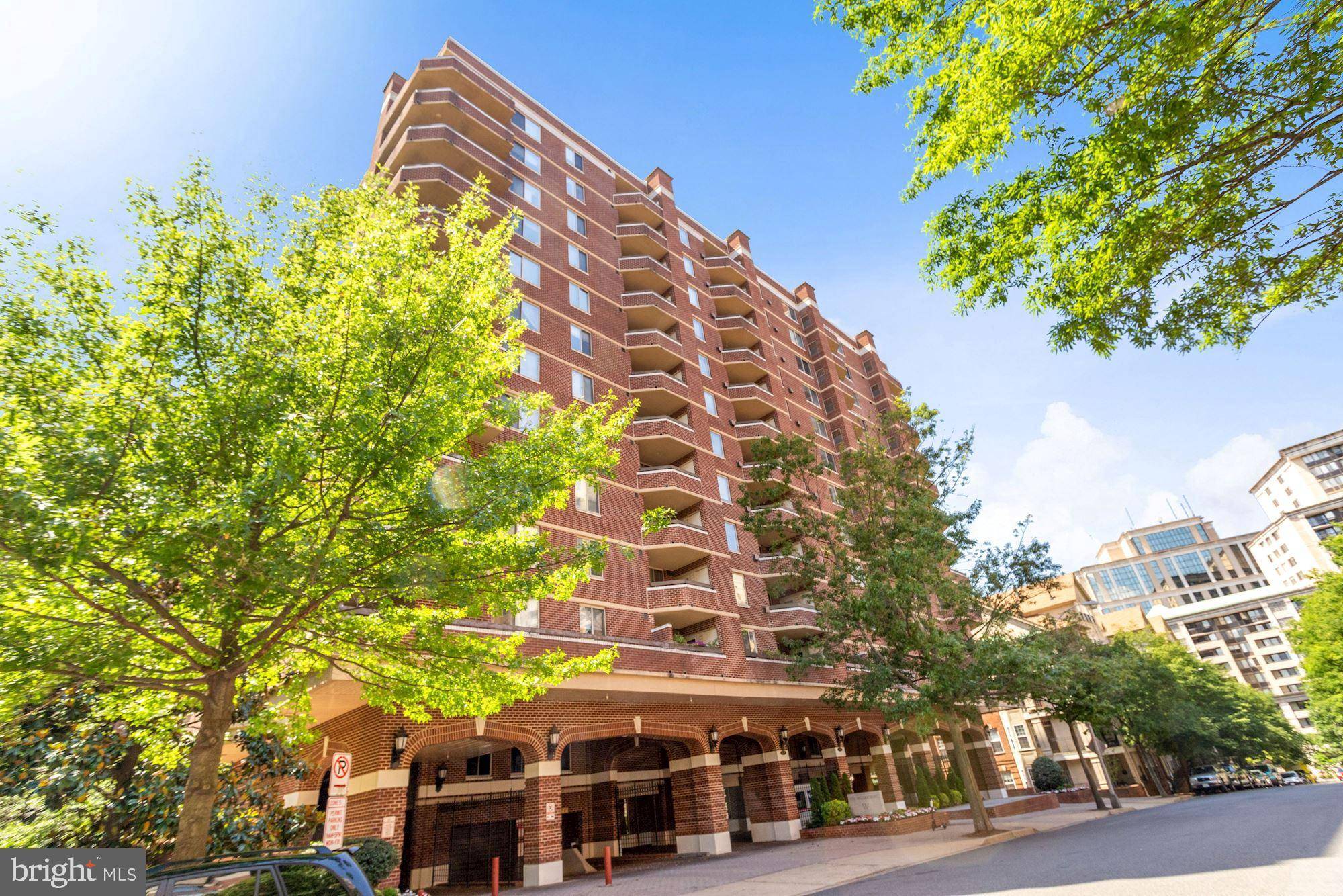 Arlington, VA 22201,1276 N WAYNE ST #122