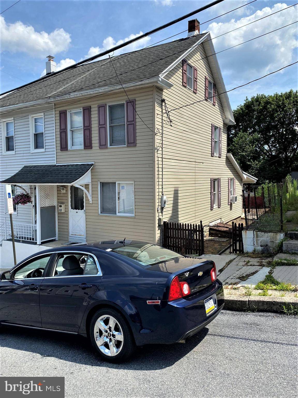 Lehighton, PA 18235,127 COAL ST