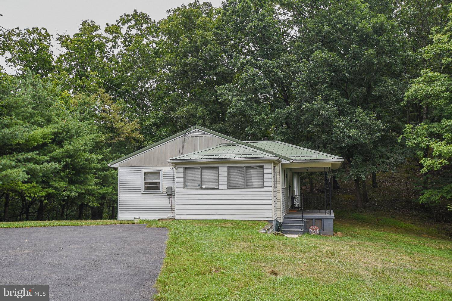 Ridgeley, WV 26753,3415 OLD FURNACE RD