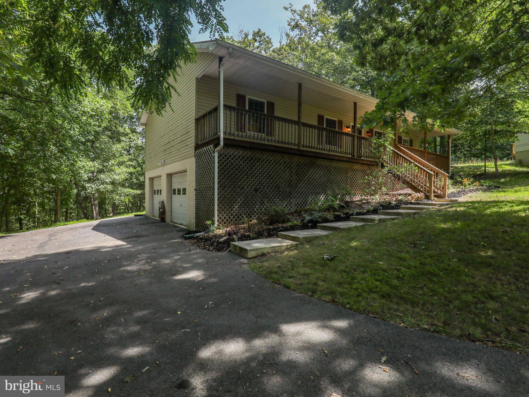 Harpers Ferry, WV 25425,72 LITTLE LAKE CT