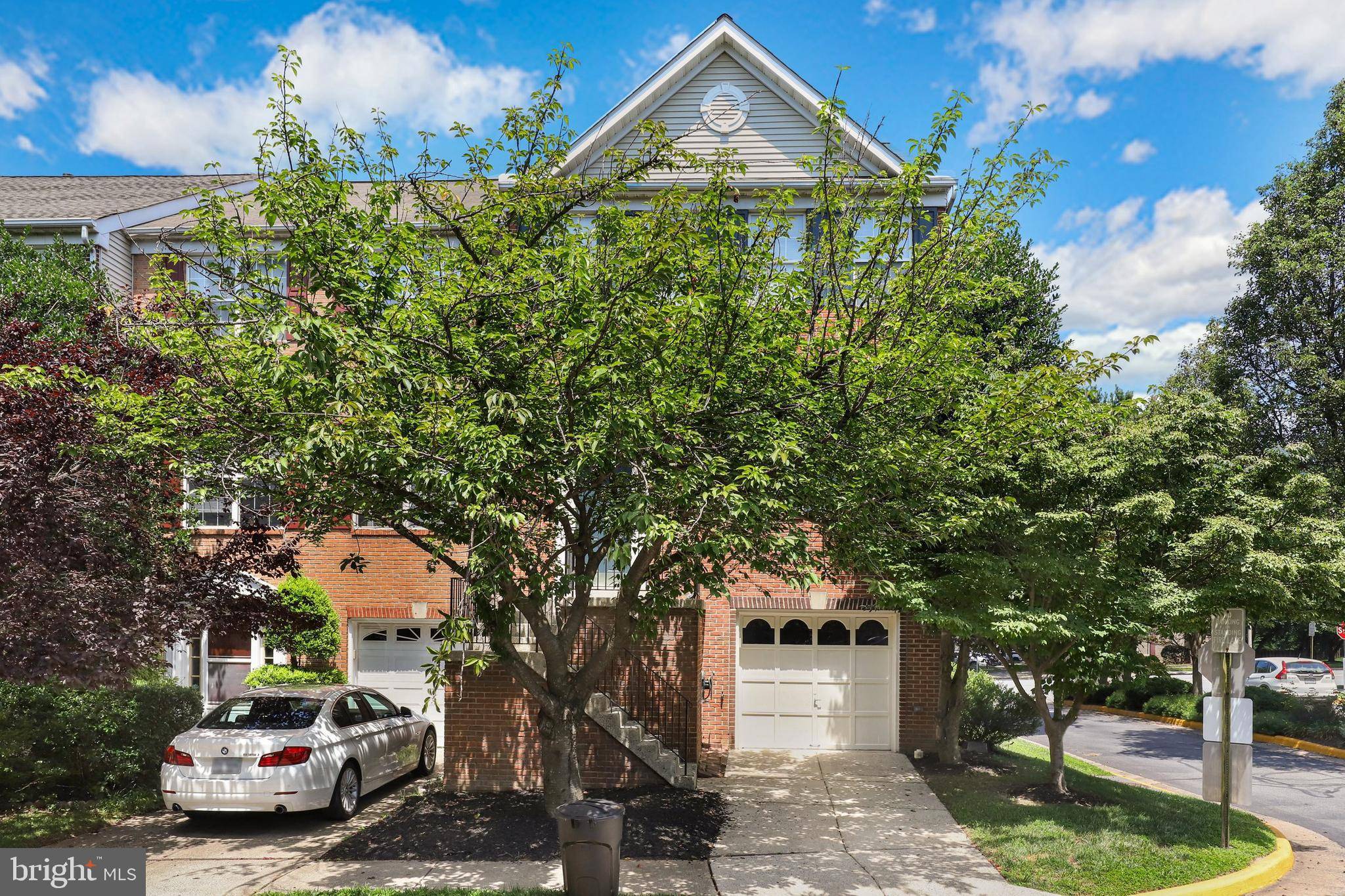 Vienna, VA 22181,9512 DANIEL LEWIS LN