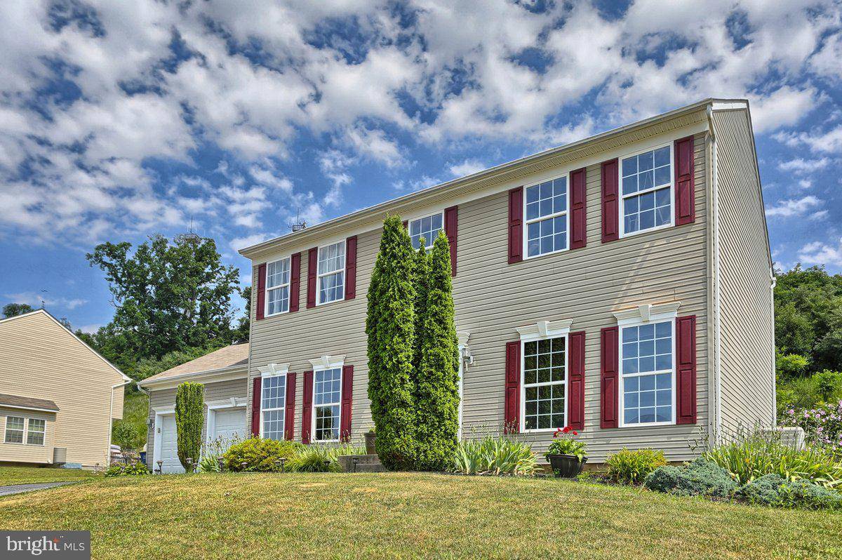 New Cumberland, PA 17070,526 SANDPIPER LN