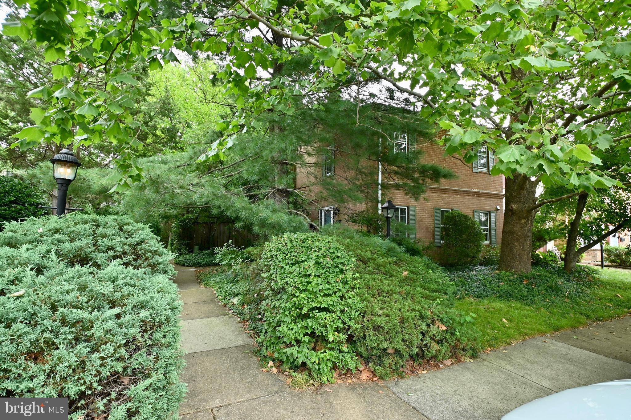 Alexandria, VA 22310,6403 GILDAR ST