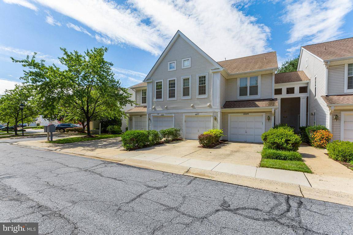 Gaithersburg, MD 20878,1005 HILLSIDE LAKE TER #1002