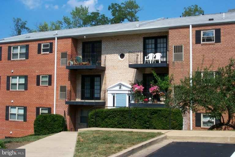 Alexandria, VA 22312,5935 QUANTRELL AVE #103