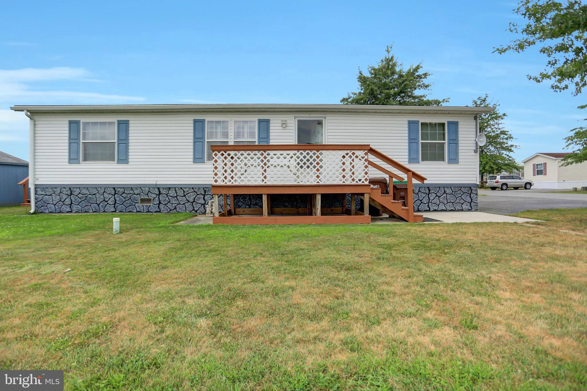 Newville, PA 17241,96 COUNTRY VIEW EST