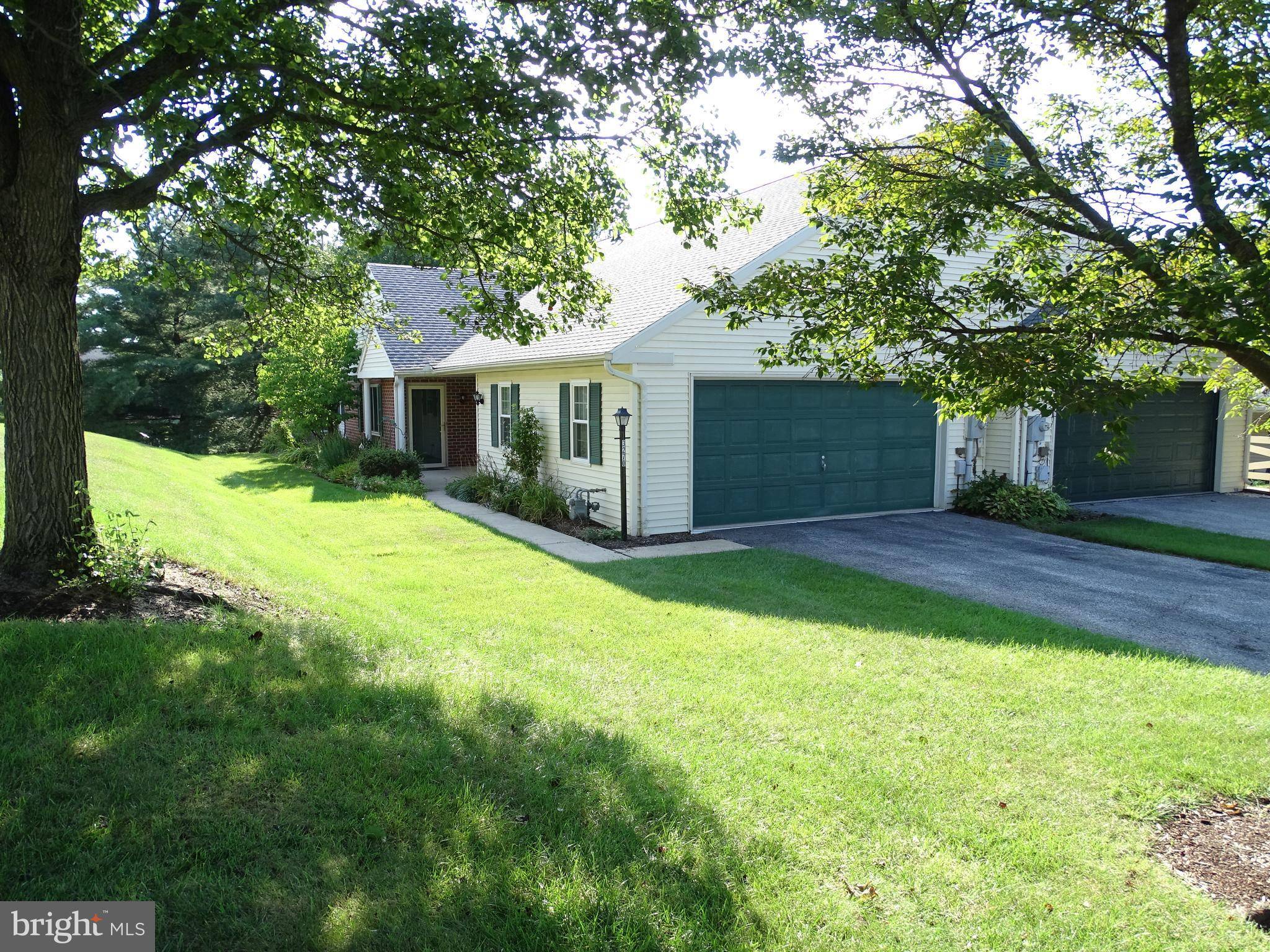 Dover, PA 17315,3270 FALCON LN