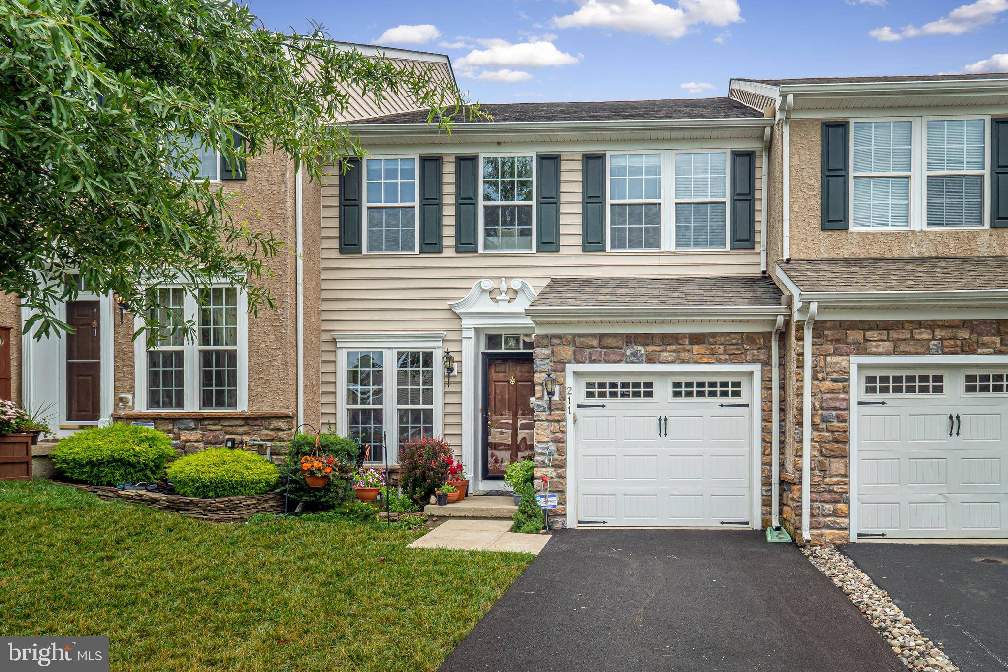 Downingtown, PA 19335,211 TALL TREES CIR