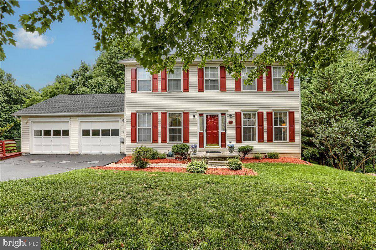 Hanover, PA 17331,86 COLLINS CIR