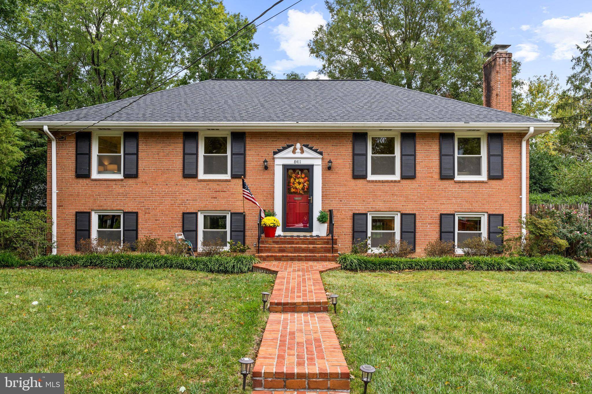 Alexandria, VA 22308,8411 CROWN PL