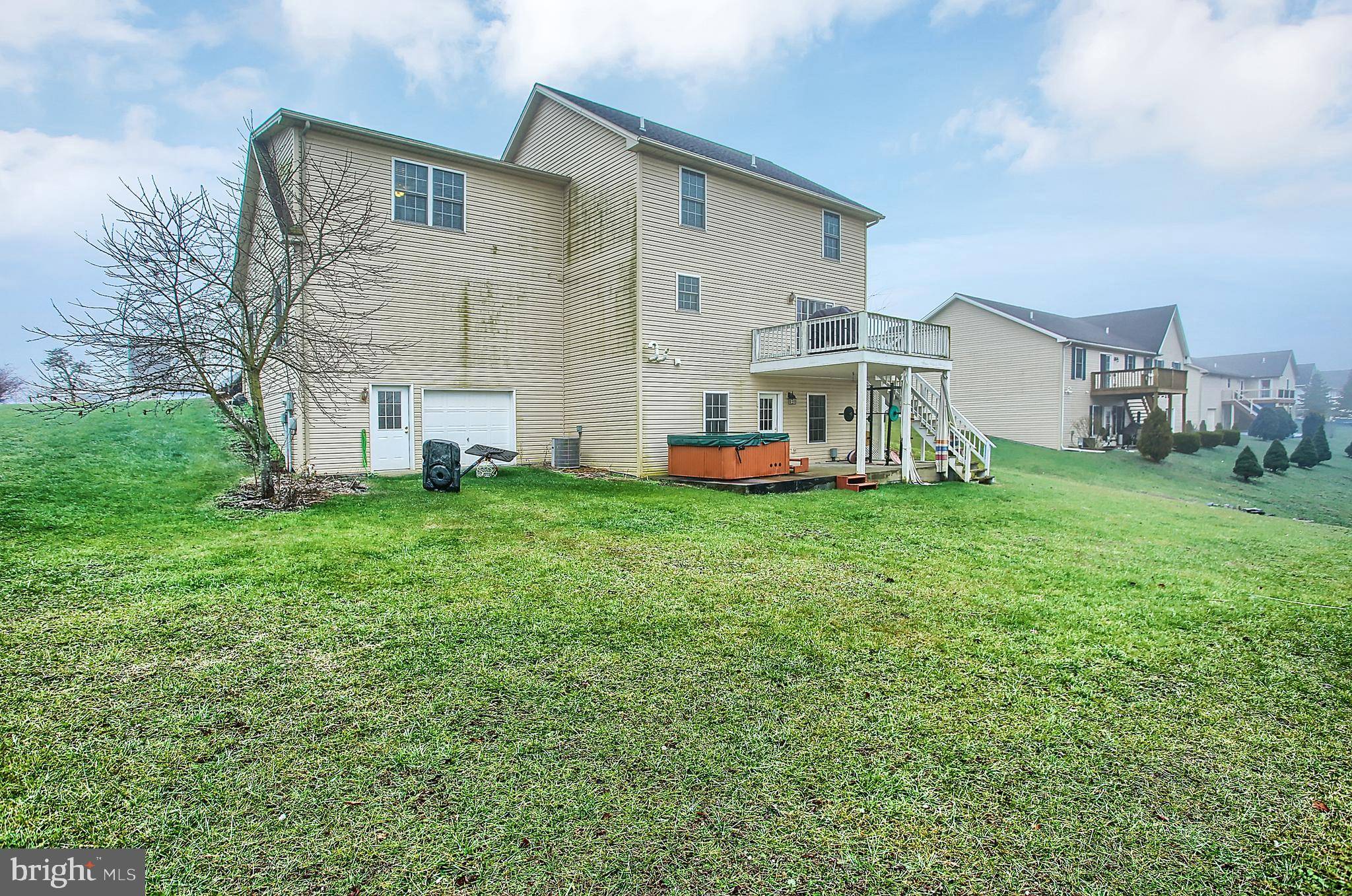 Carlisle, PA 17013,18 MEADE DR