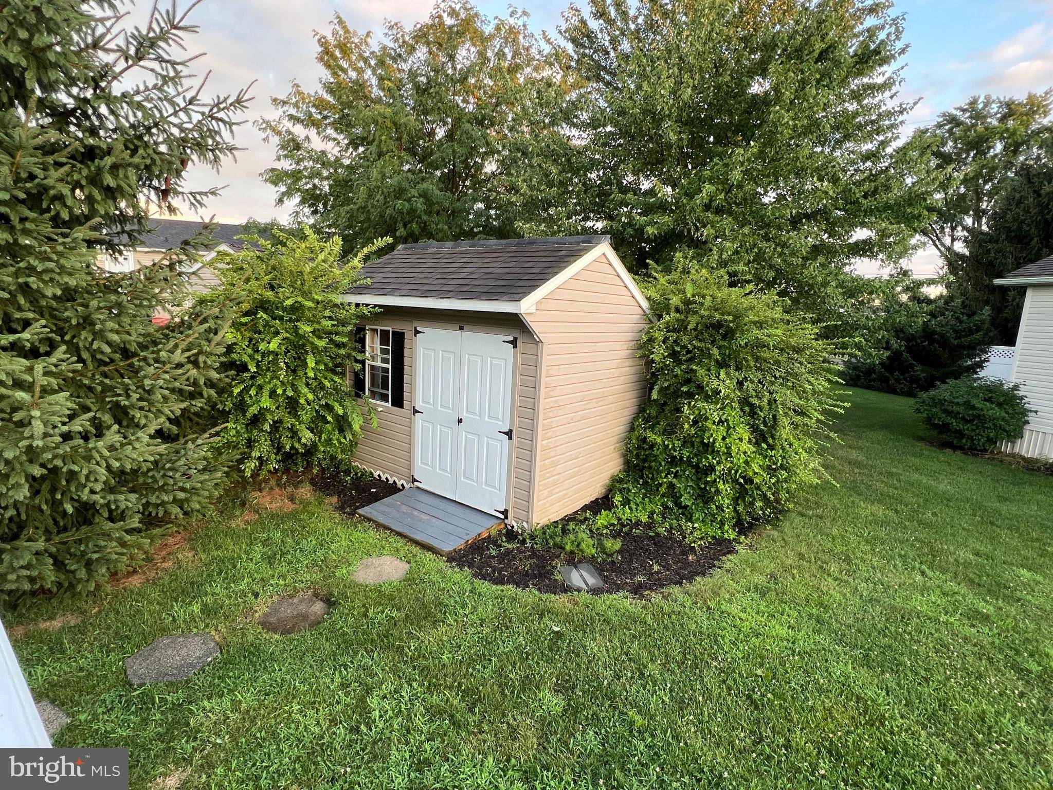 Lancaster, PA 17601,119 SUMMERS DR